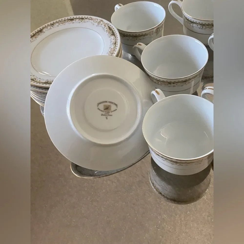 Vintage Queen Anne Signature Collection Cup & Saucer Set, 13 piece